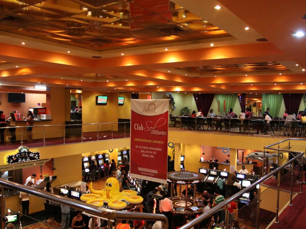 Aloha Sol Hotel And Casino Santiago De Los Caballeros Zewnętrze zdjęcie