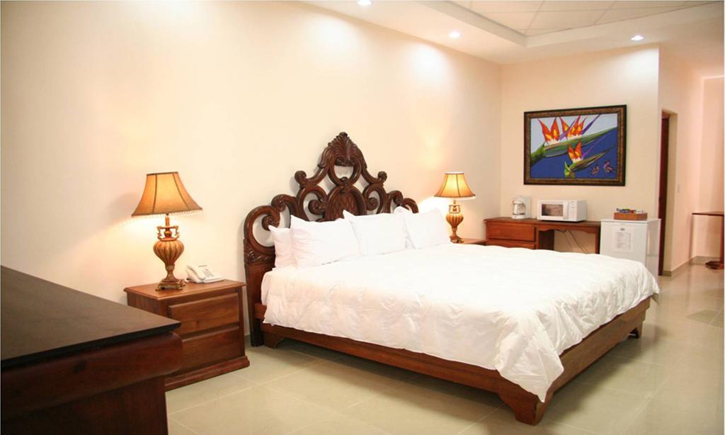Aloha Sol Hotel And Casino Santiago De Los Caballeros Zewnętrze zdjęcie